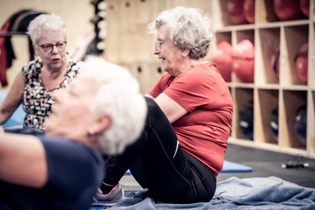 crossfit te heftig? – diverse leeftijden trainen samen met aangepaste opties