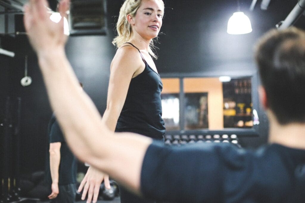 trainen met pijn aangepaste oefening